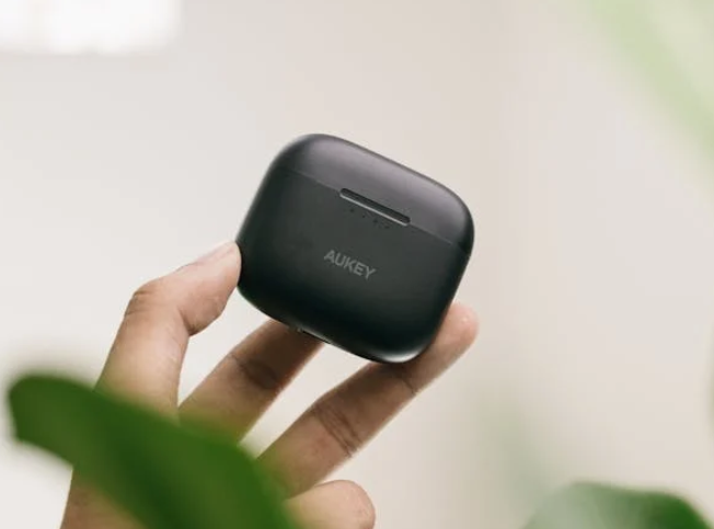 Budget Wireless Headphones Buying Guide - Features Comparison